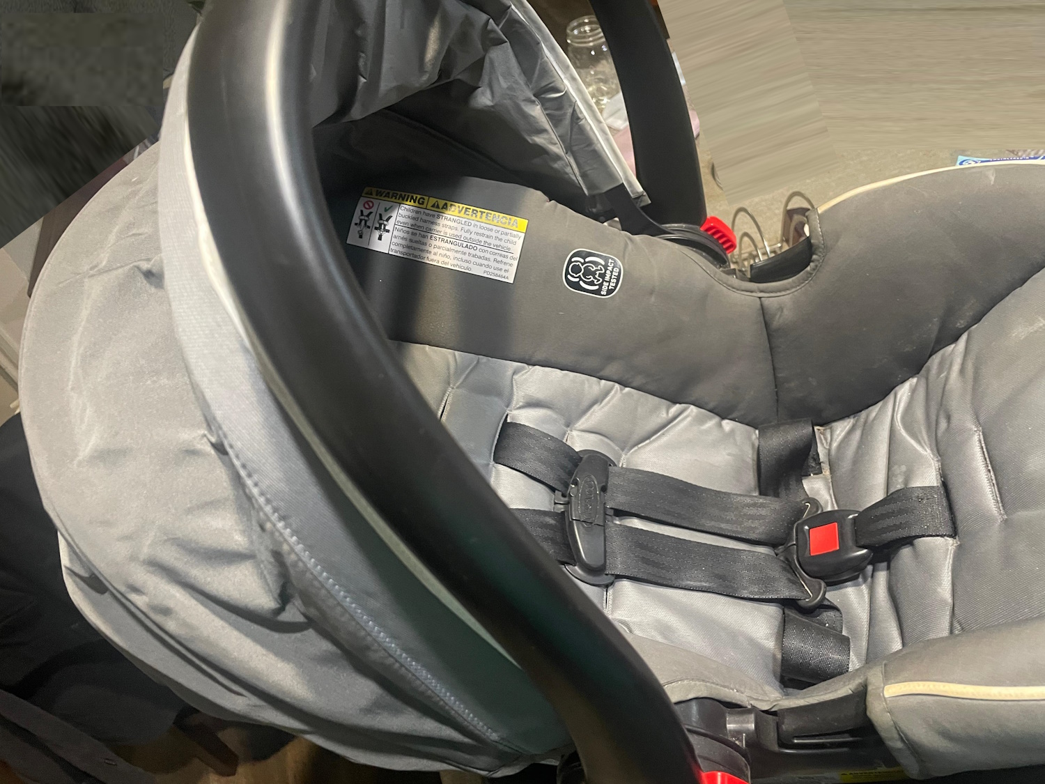 Car Seat con Base. Para infantes, Capacidad de 4 a 30 libras. Graco Infant Car Seat for Babies 4–30 lb (Usado en muy buen estado) - Image 9