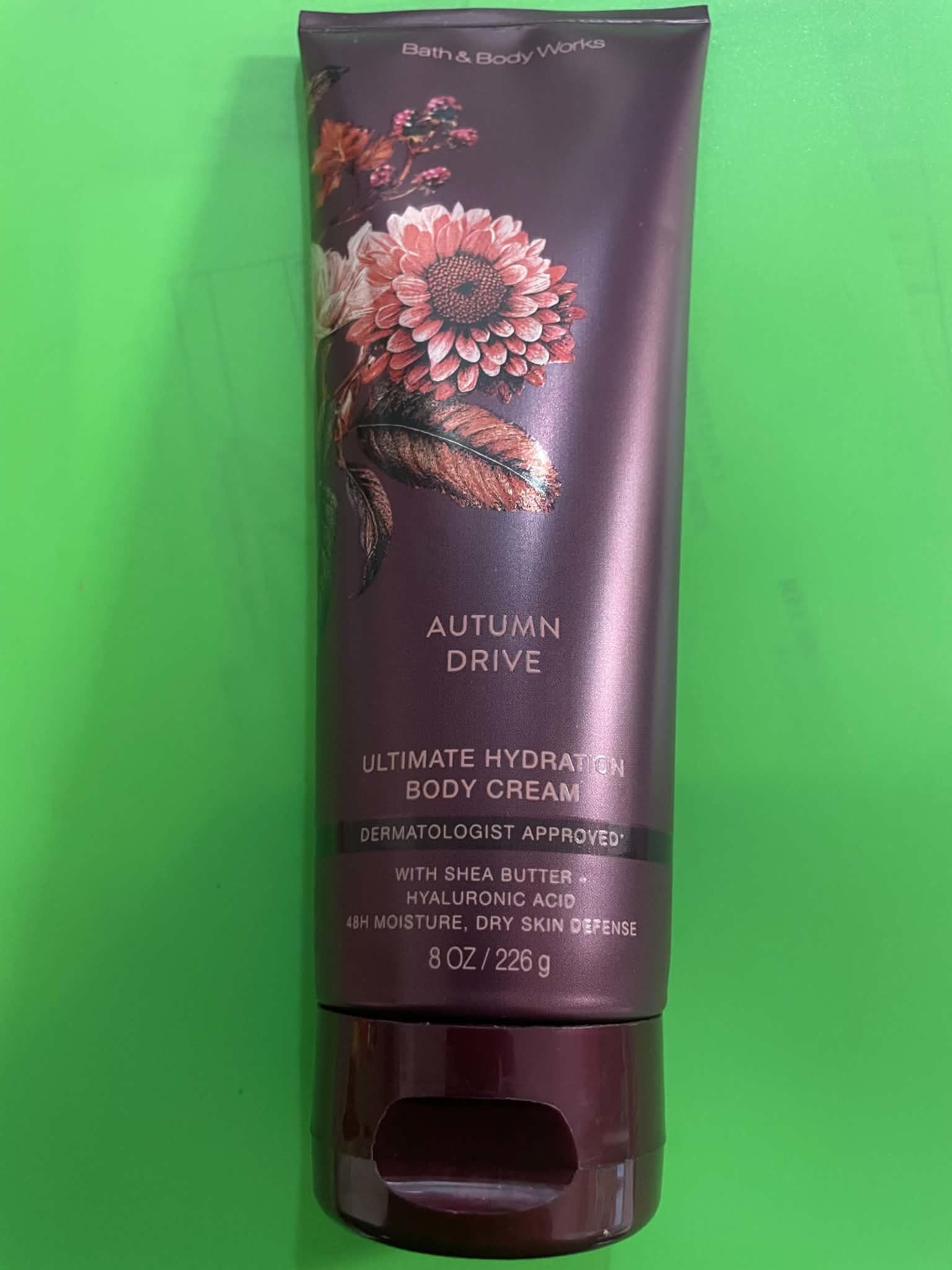 AUTUMN DRIVE ULTIMATE HYDRATION BODY CREAM Marca: BATH & BODY WORKS